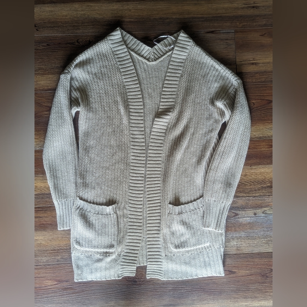Women's sweater